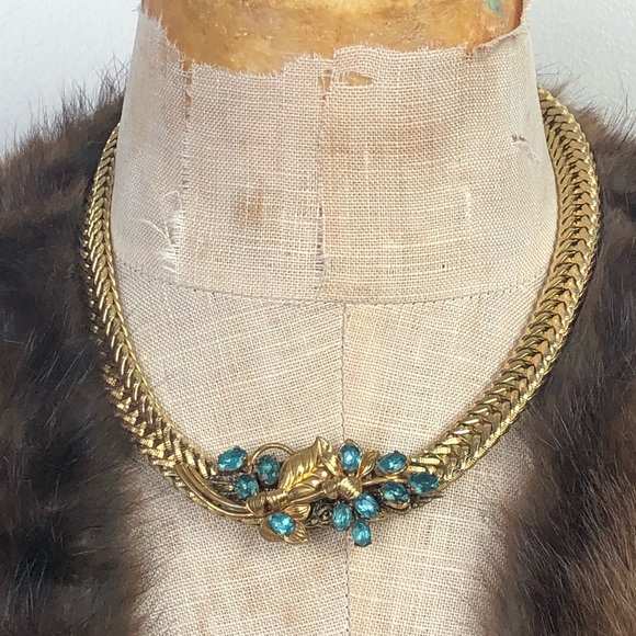 💥SOLD💥Vtg Rhinestone Chunky Slinky Gold Tone 80s - Picture 2 of 12